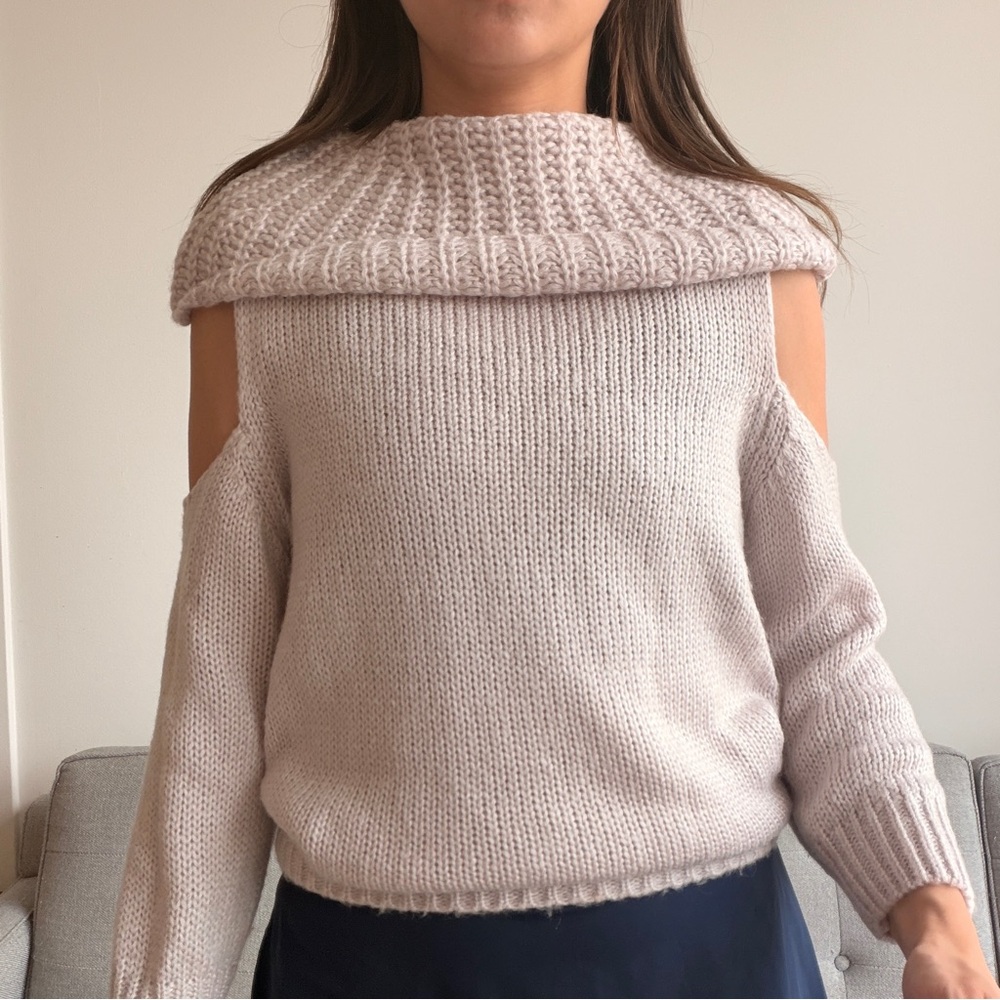 Chic Off-Shoulder Knit Sweater in Cream
